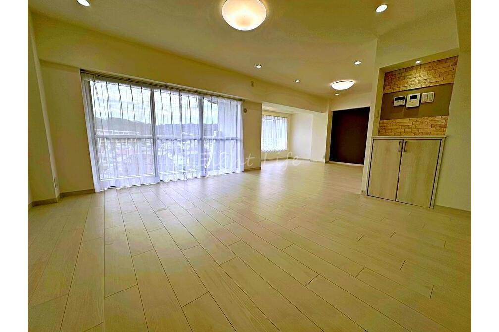 葉山エコーハイツ5階部分