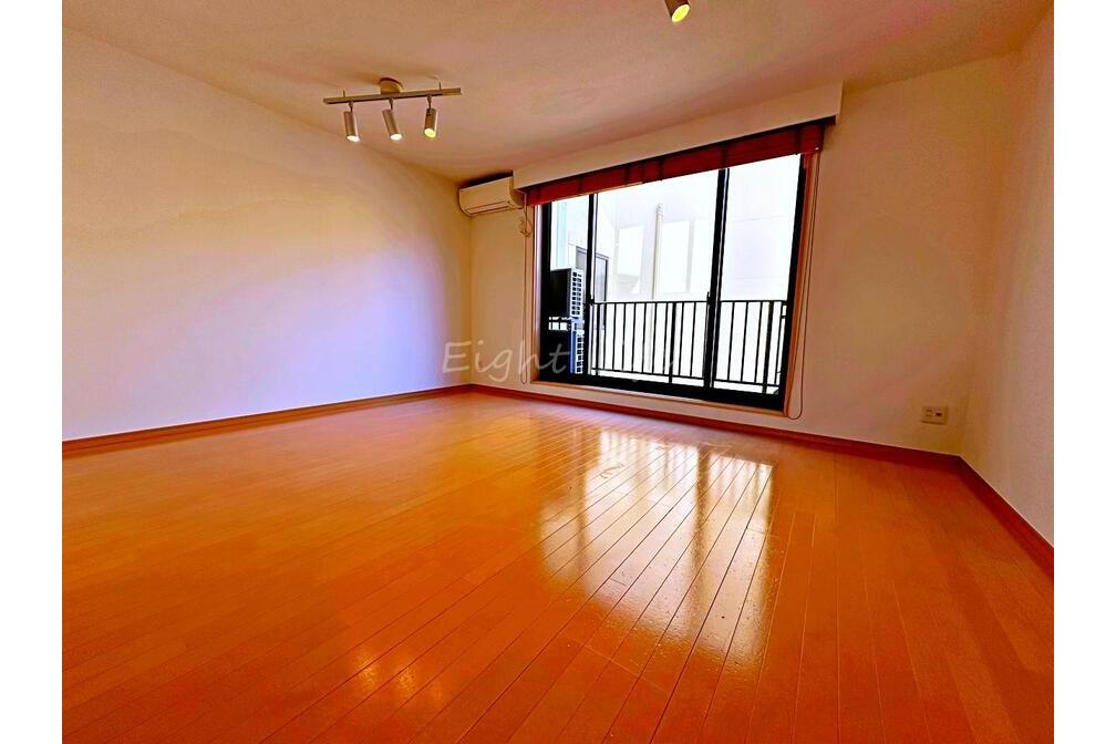 エアリアルタウン逗子海岸１階部分