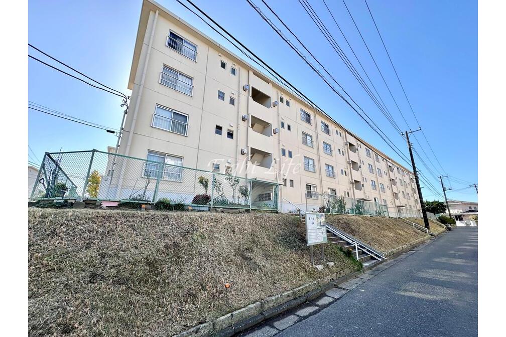 東逗子第2団地13号棟1階部分【フルリノベ団地】
