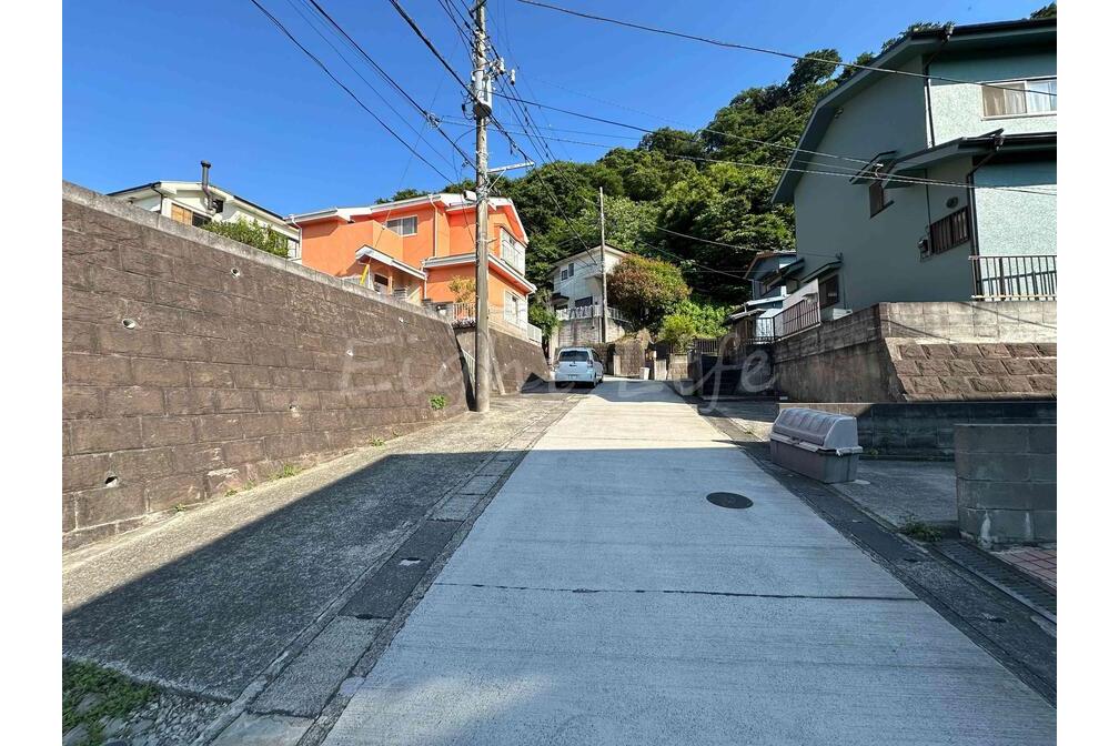 三浦郡葉山町一色売地