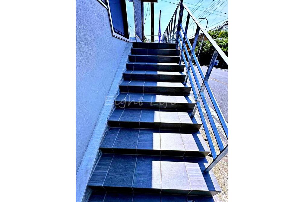 逗子市小坪２丁目新築３棟