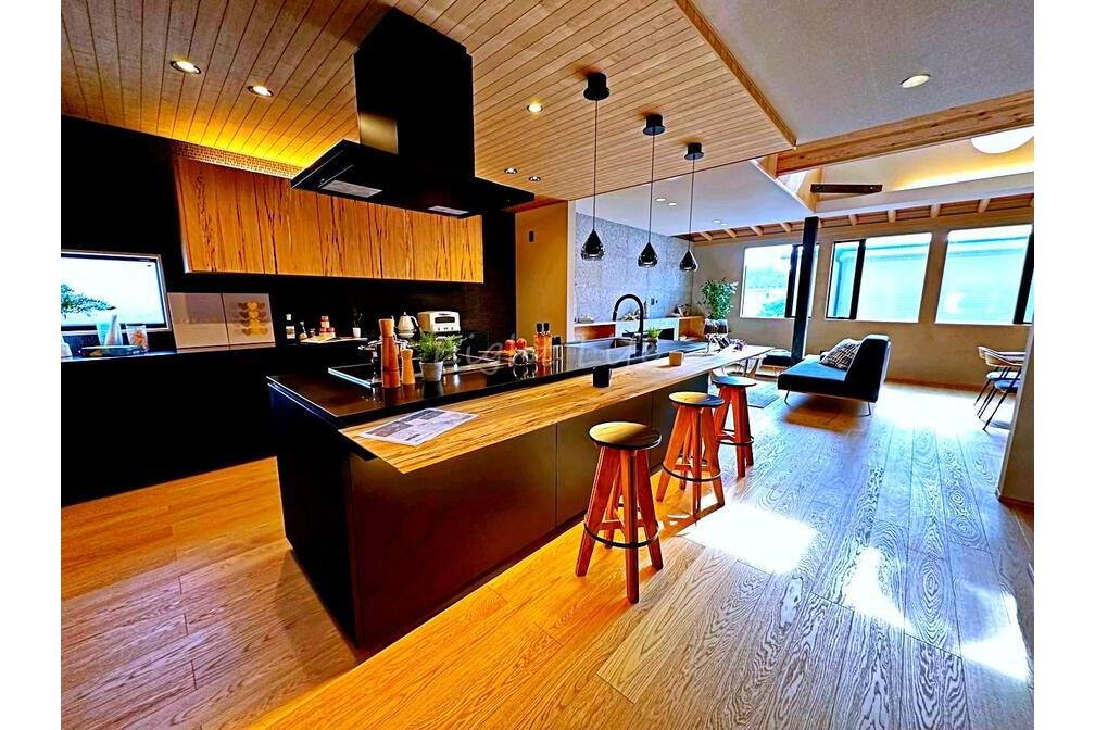 由比ヶ浜１丁目B棟　邸宅