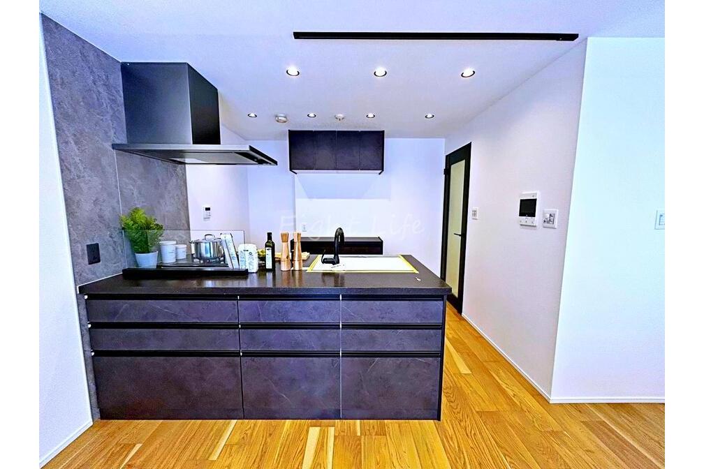 ディアコート逗子海岸　１階部分