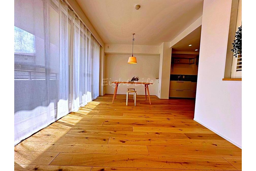 プラハ鎌倉材木座　２階部分