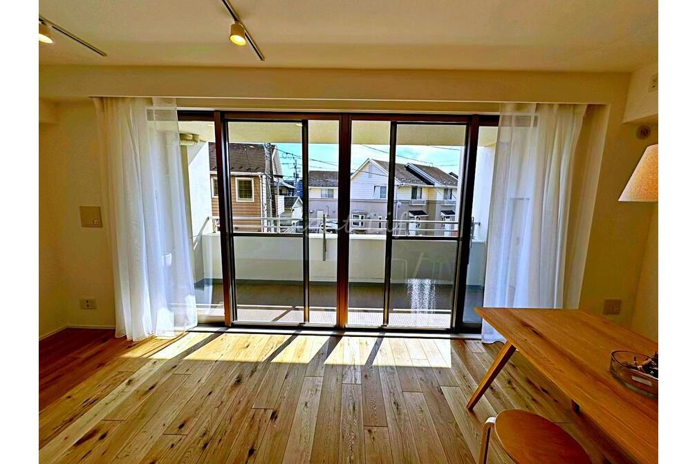 プラハ鎌倉材木座　２階部分