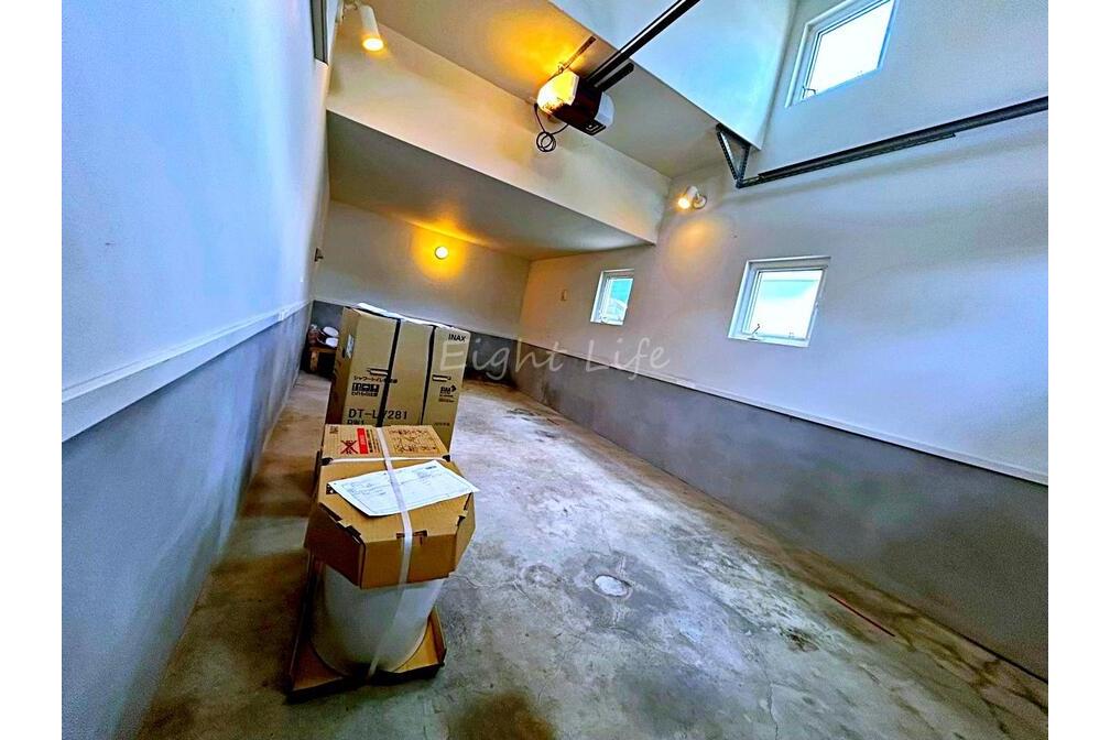 三浦郡葉山町下山口 リフォーム済みガレージハウス